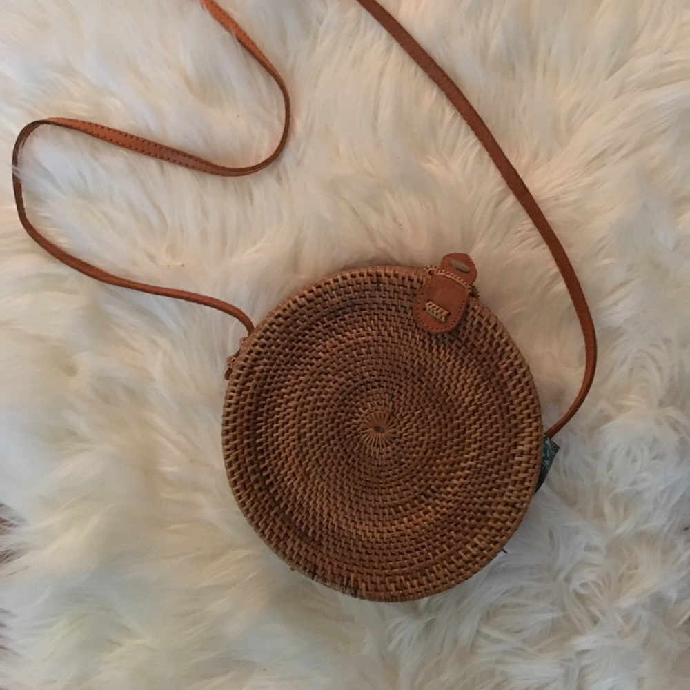 Straw Studio Round Crossbody Bag